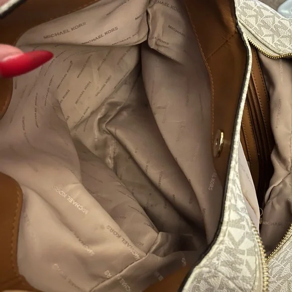 Michael Kors Cream and Brown Logo Shoulder Bag - Picture 4 of 12